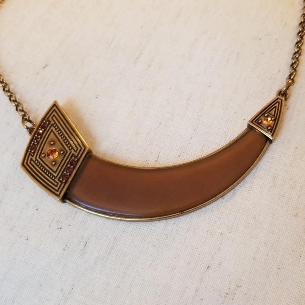 Jewelmint Horn Necklace 15$